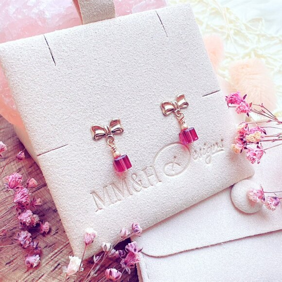 New Gold Bow Stud Earrings with Crystal Cube | Handmade in British Columbia - Picture 4 of 5